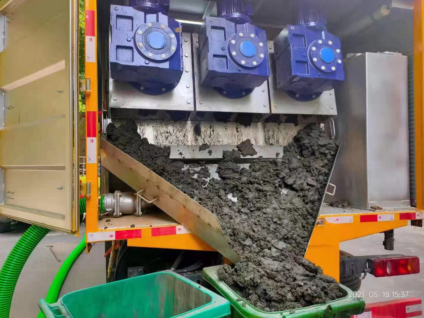 三才镇化粪池清掏城市维护站-泥浆净化干湿分离处理